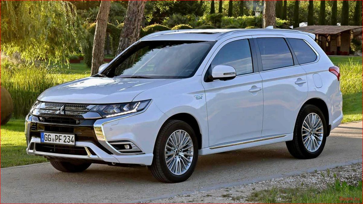 mitsubishi, outlander, 2018-2019, обзор, цены