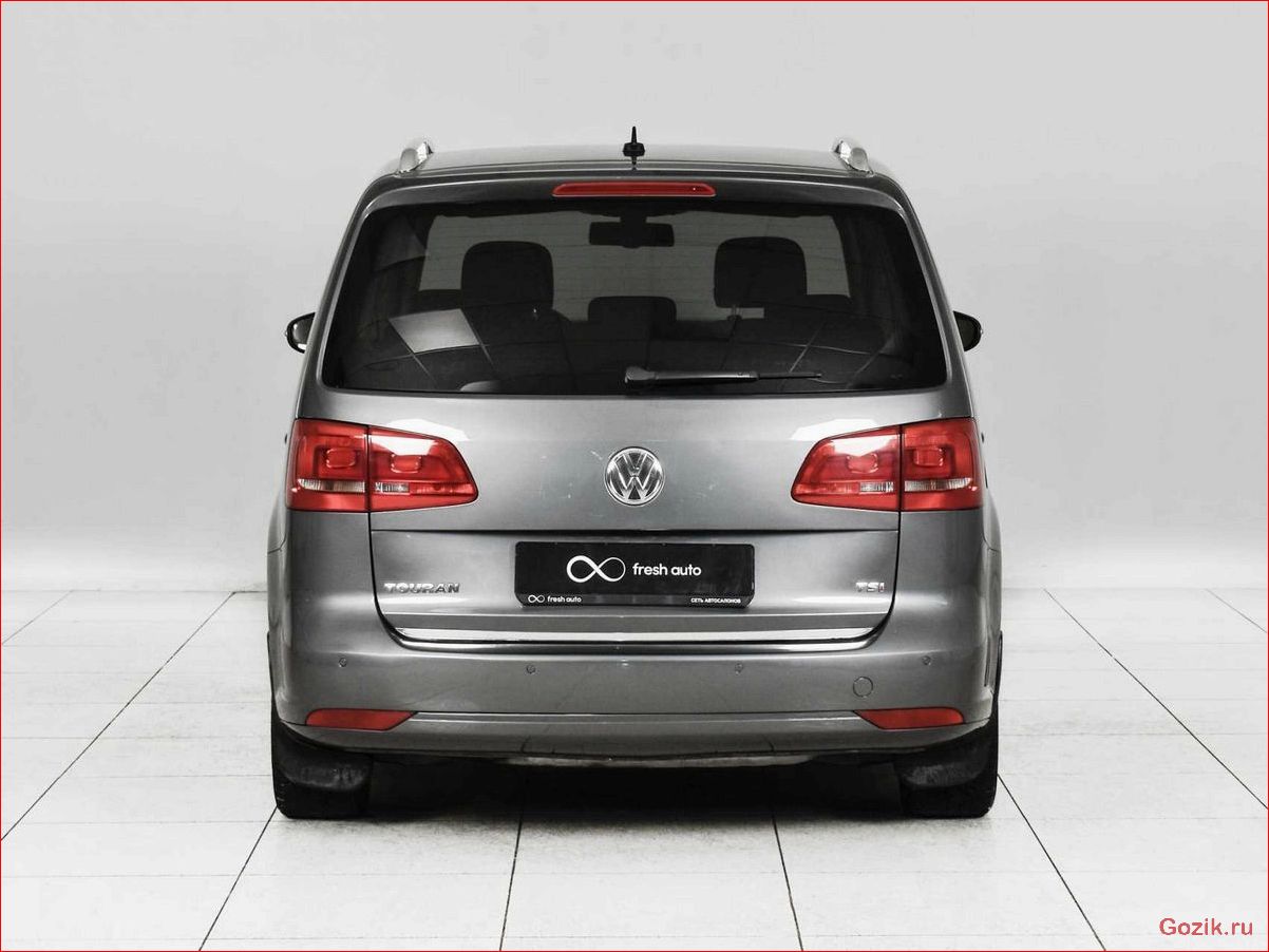 Компактвен Volkswagen Touran 2012-2013 компактвен, volkswagen, touran, 2012-2013
