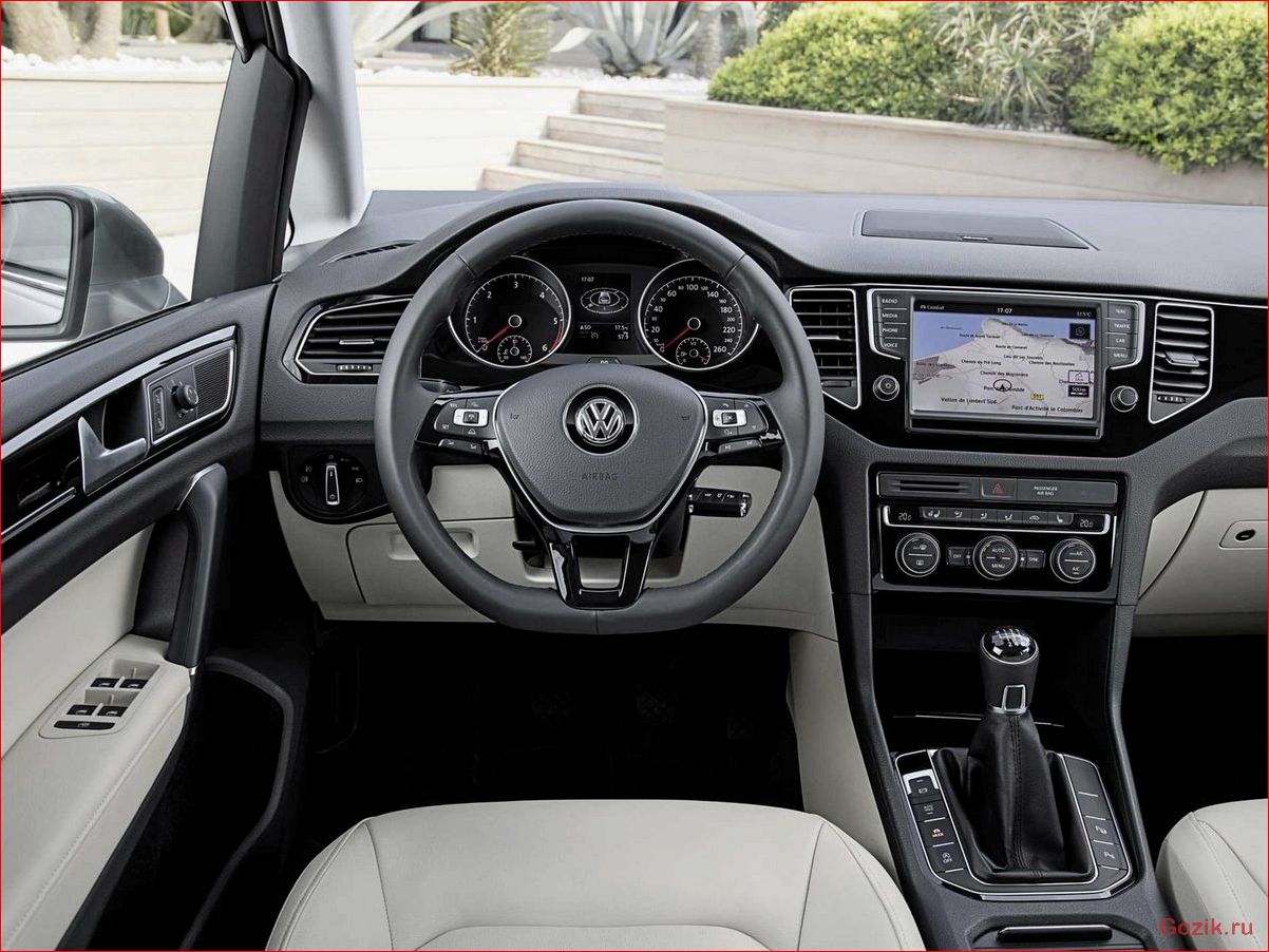 Новый Volkswagen Golf Sportsvan 2014 новый, volkswagen, golf, sportsvan, 2014