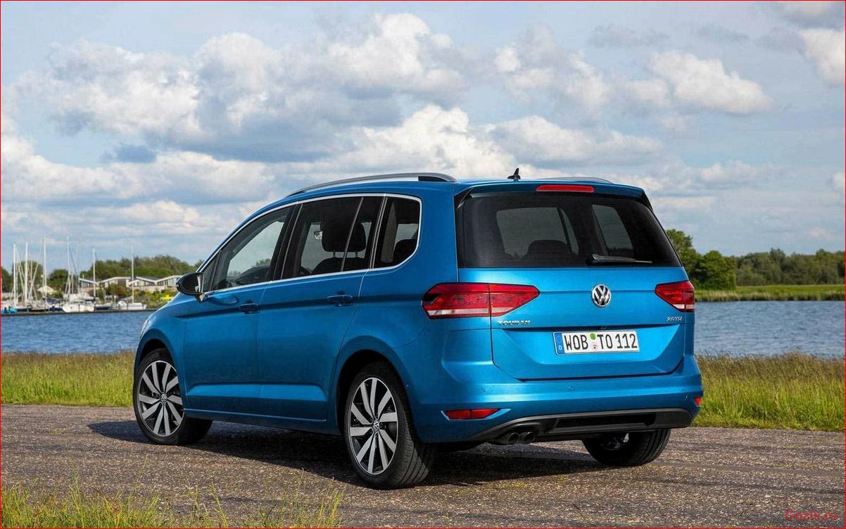 Минивэн Volkswagen Touran 2017: особенности модели, характеристики, отзывы минивэн, volkswagen, touran, 2017, особенности