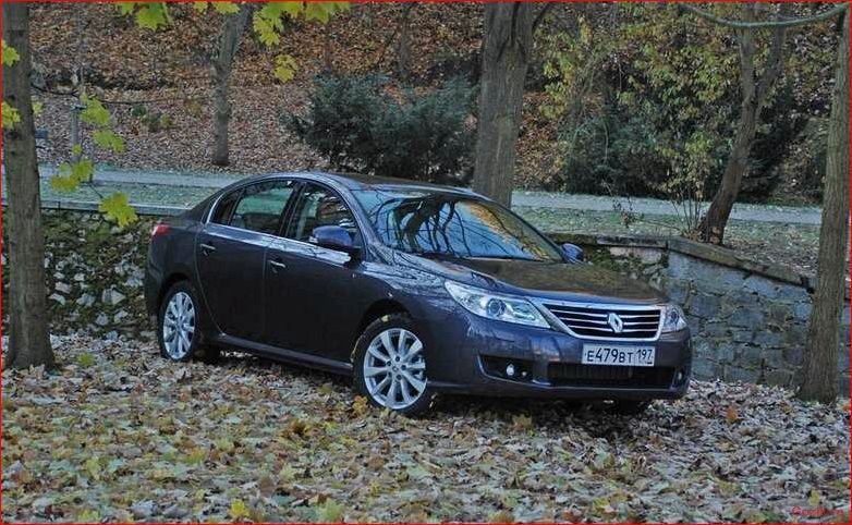 Седан Renault Latitude 2012 года седан, renault, latitude, 2012, года