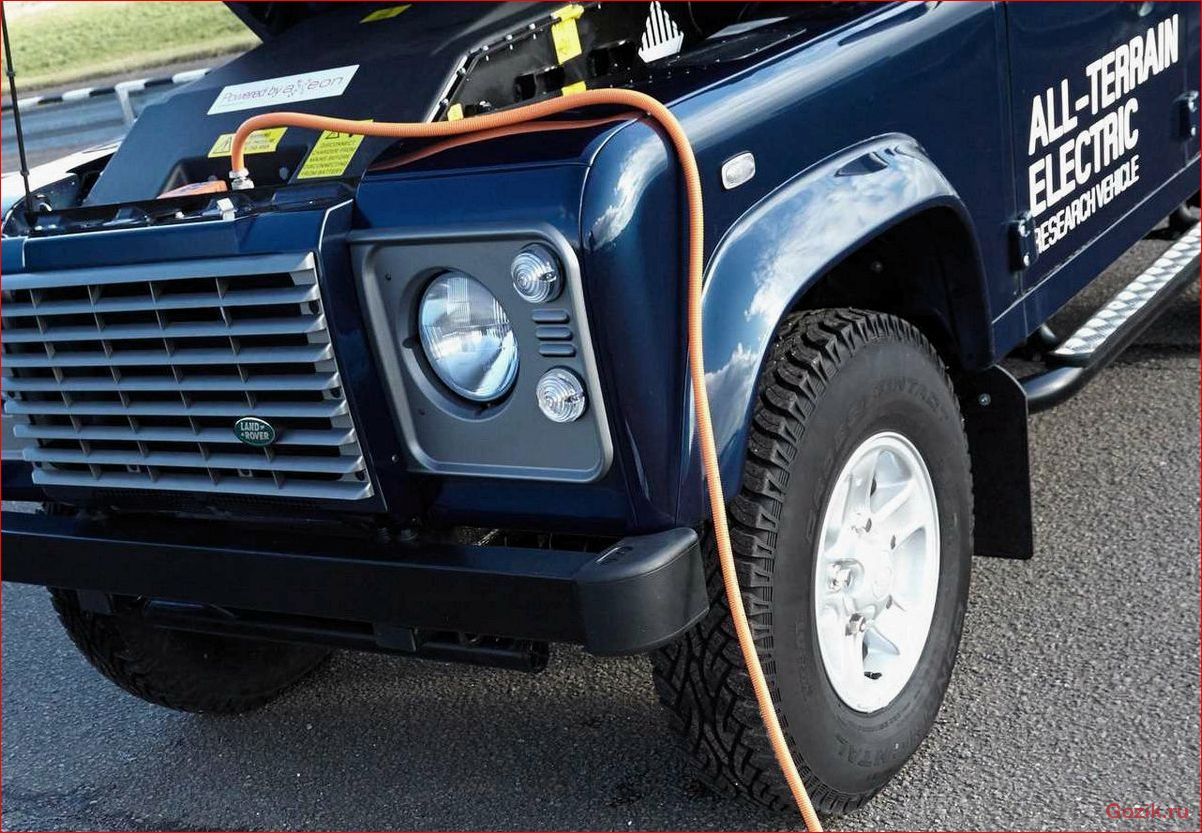 электрический, land, rover, defender, едет